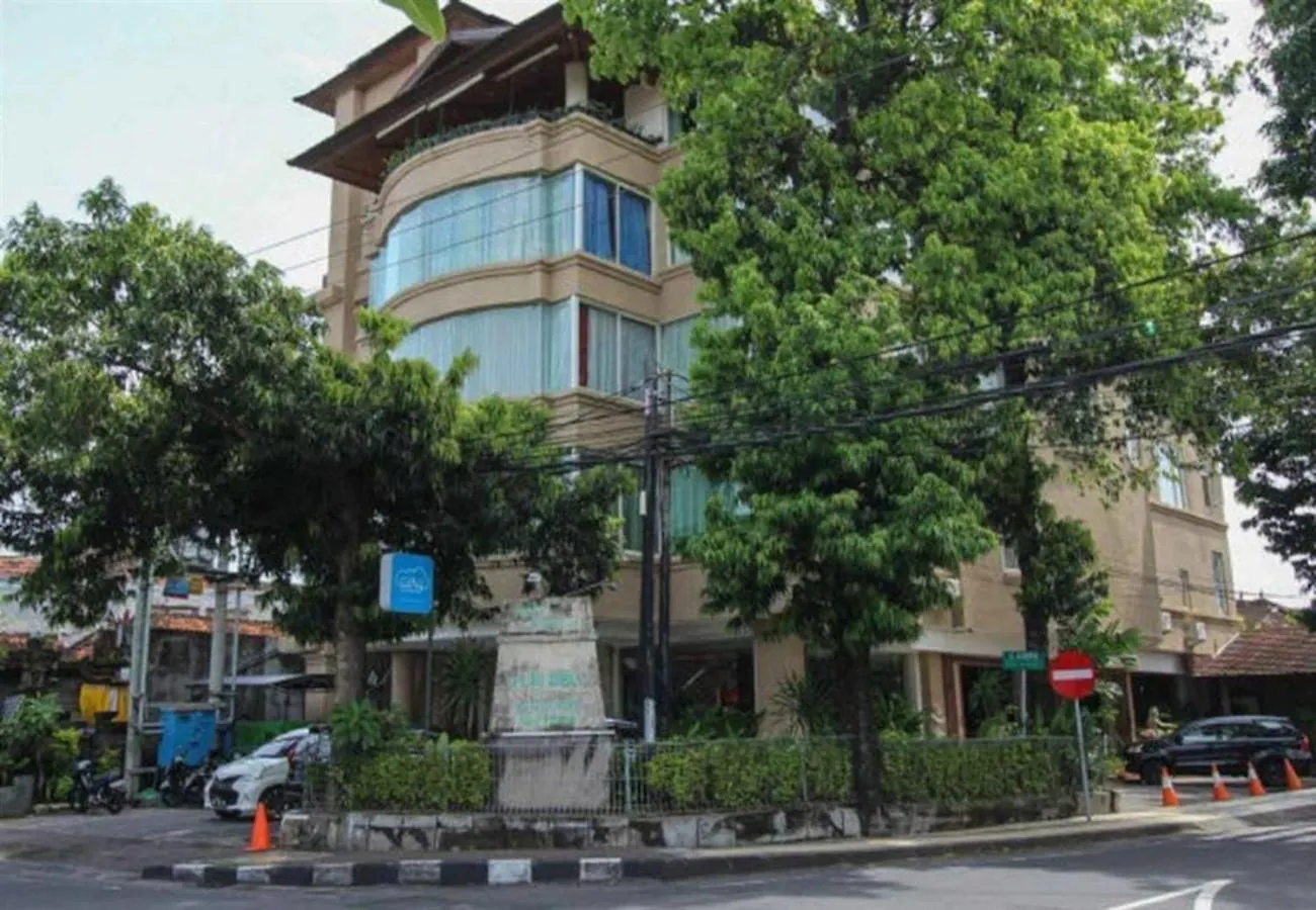 Puri Dibia Hotel By Secoms Kuta
