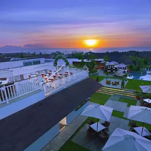 Отель Favehotel Kuta Kartika Plaza
